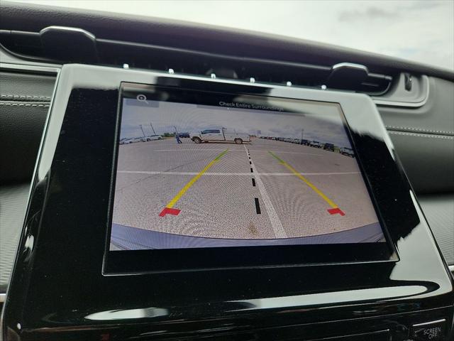 2026 Jeep Grand Cherokee Laredo 4x2