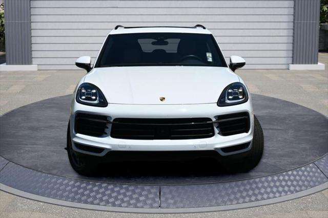 2022 Porsche Cayenne Base
