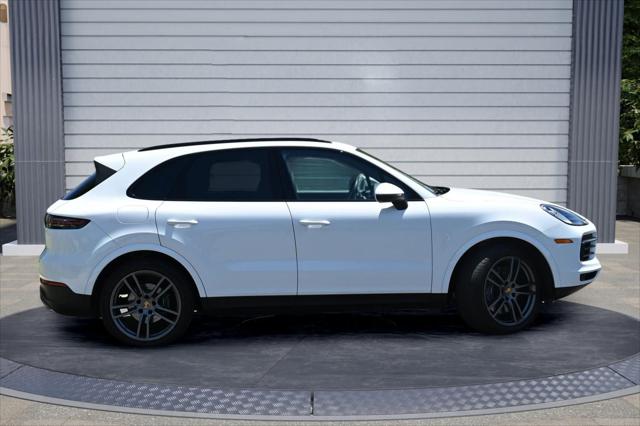 2022 Porsche Cayenne Base