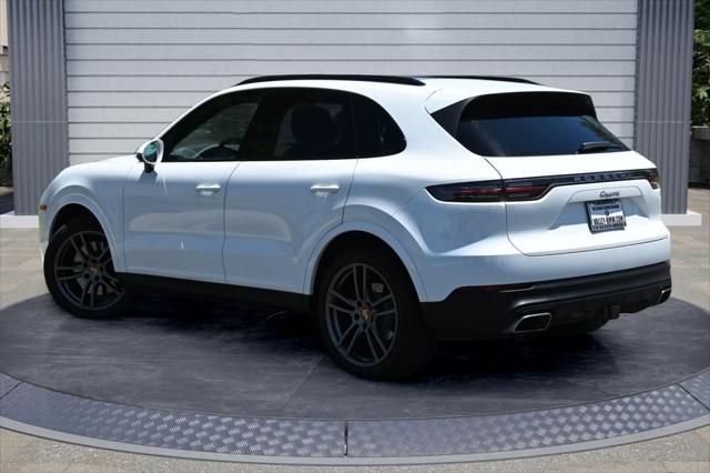 2022 Porsche Cayenne Base