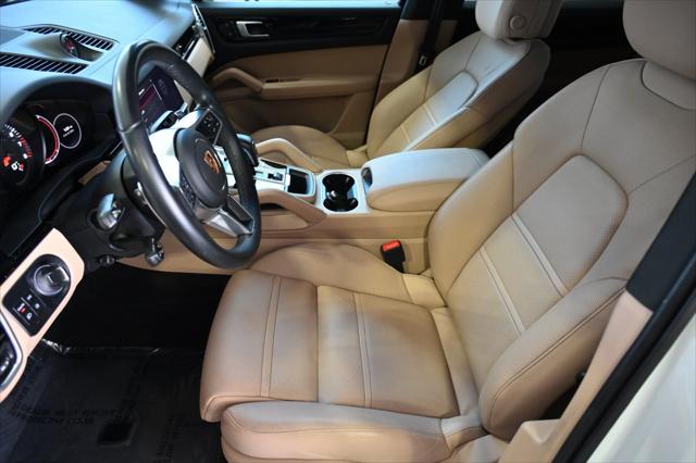 2022 Porsche Cayenne Base