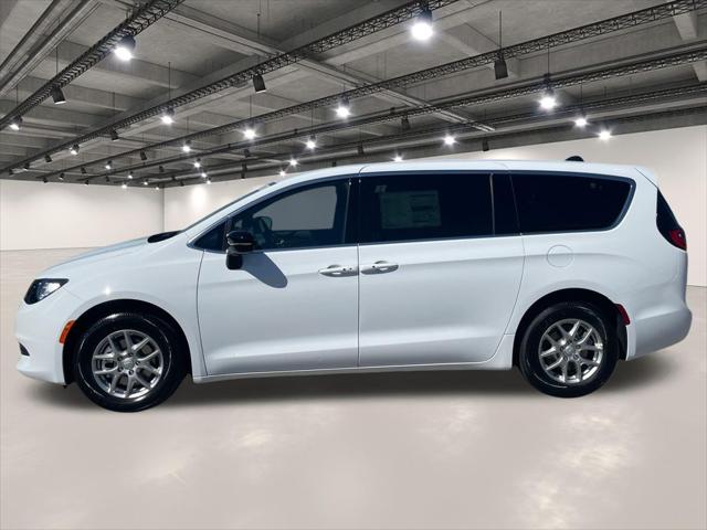 2026 Chrysler Voyager LX