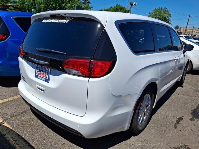 2027 Chrysler Pacifica PACIFICA LX 2027 Chrysler Pacifica PACIFICA LX