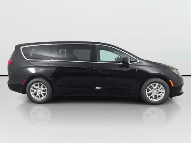 2027 Chrysler Pacifica PACIFICA LX 2027 Chrysler Pacifica PACIFICA LX