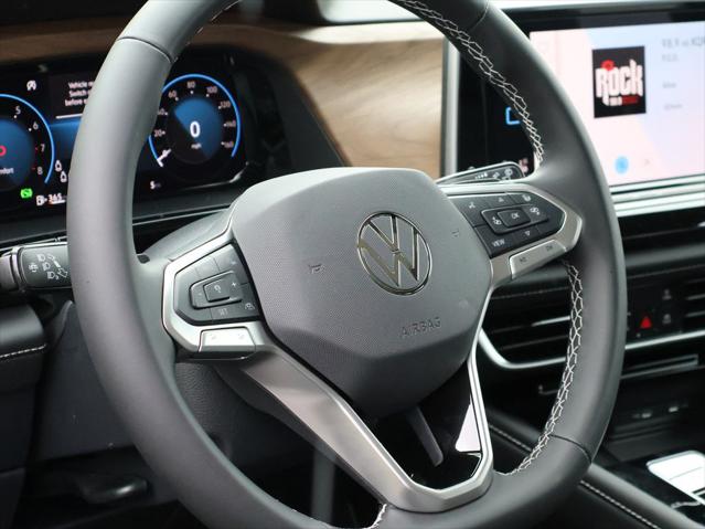 2026 Volkswagen Atlas SE with Technology