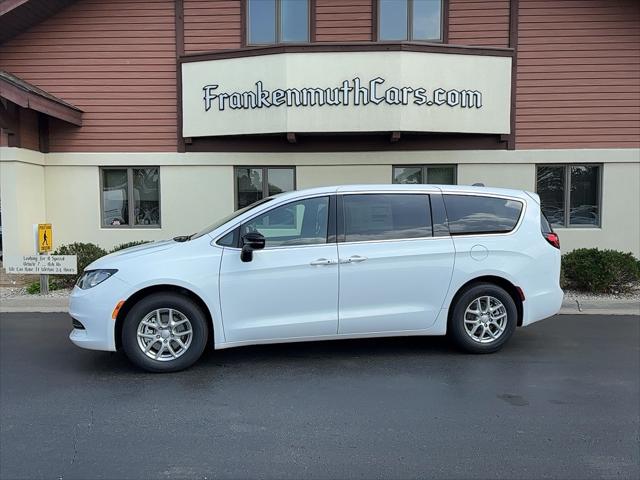 2027 Chrysler Pacifica LX for sale in Frankenmuth, MI