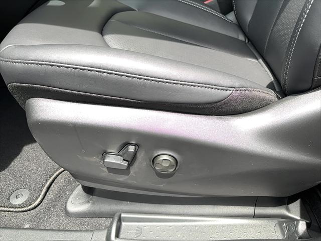 2027 Chrysler Pacifica LX