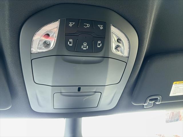2027 Chrysler Pacifica LX