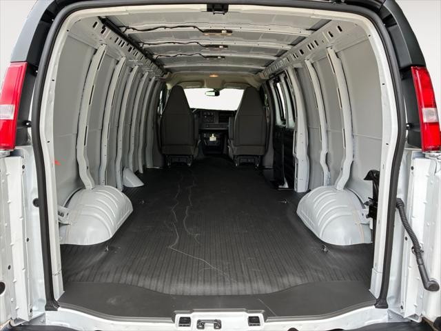 2026 GMC Savana Cargo 2500 Extended Wheelbase, Work Van, RWD