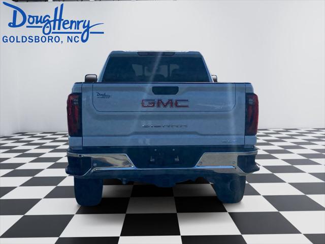 2026 GMC Sierra 2500HD Crew Cab, Standard Bed, SLT, 4WD