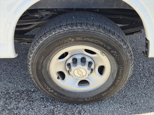 2023 Chevrolet Express Cargo Van RWD 2500 Extended Wheelbase WT