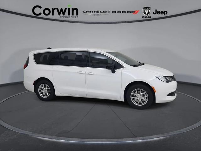 2027 Chrysler Pacifica LX for sale in Springfield, MO