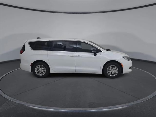 2027 Chrysler Pacifica LX