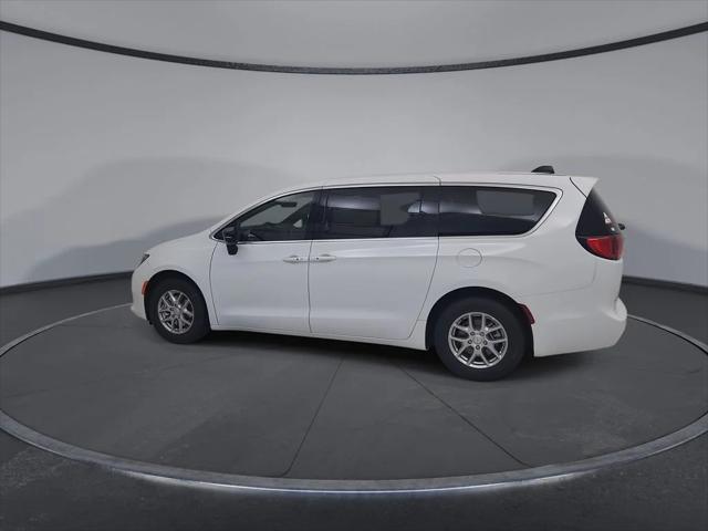 2027 Chrysler Pacifica LX