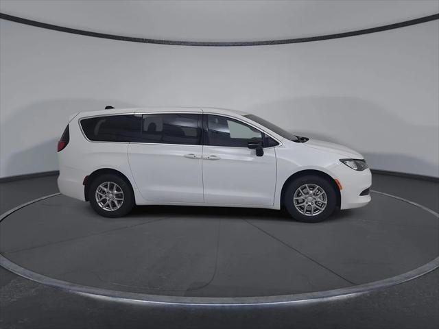 2027 Chrysler Pacifica LX