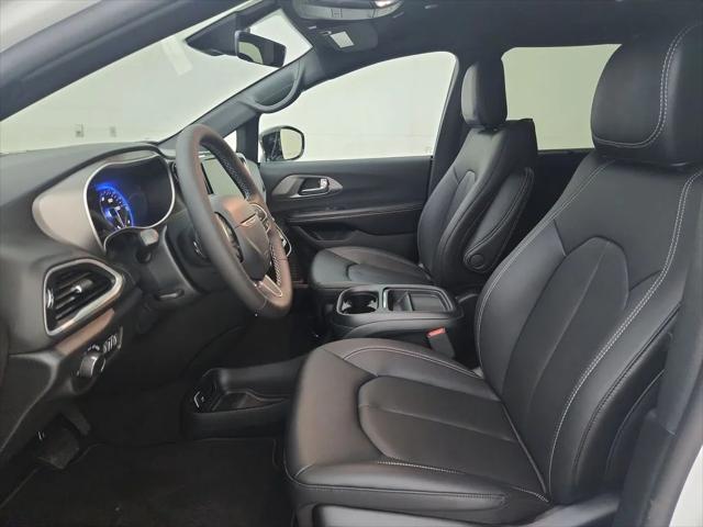 2027 Chrysler Pacifica LX