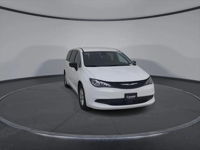 2027 Chrysler Pacifica LX