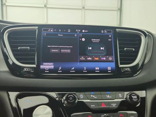 2027 Chrysler Pacifica LX