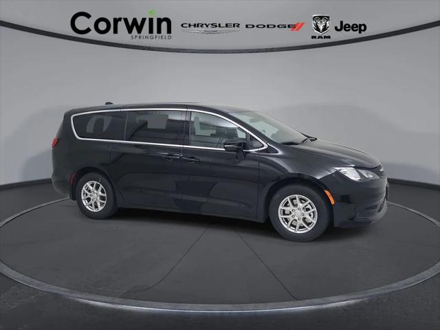 2027 Chrysler Pacifica LX for sale in Springfield, MO