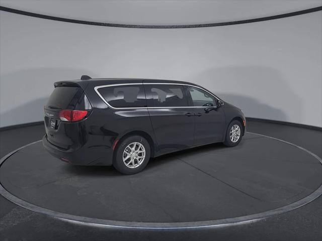 2027 Chrysler Pacifica LX