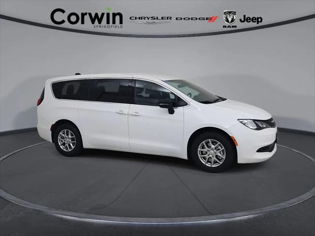 2027 Chrysler Pacifica LX for sale in Springfield, MO