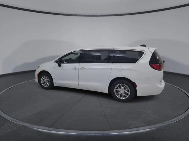 2027 Chrysler Pacifica LX