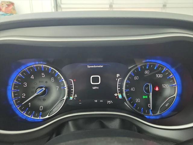 2027 Chrysler Pacifica LX