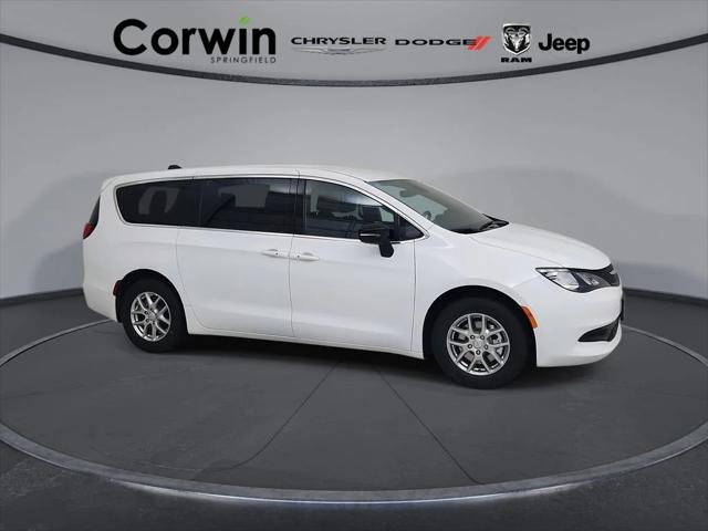 2027 Chrysler Pacifica LX for sale in Springfield, MO
