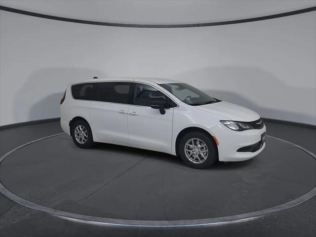 2027 Chrysler Pacifica LX