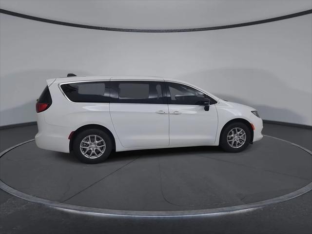 2027 Chrysler Pacifica LX