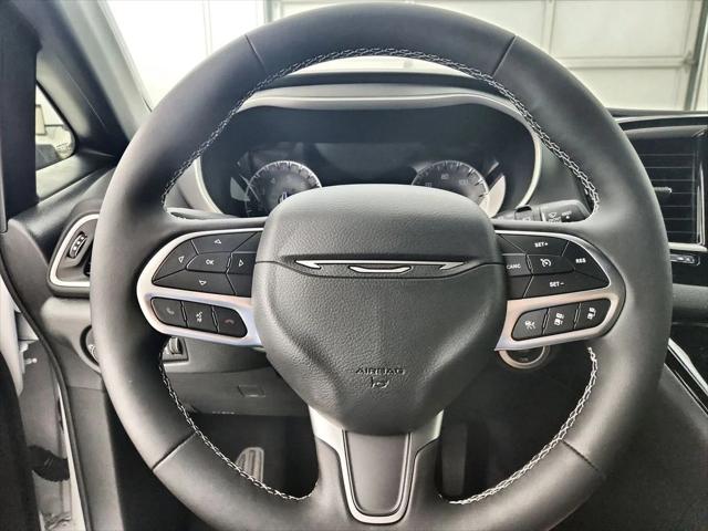 2027 Chrysler Pacifica LX