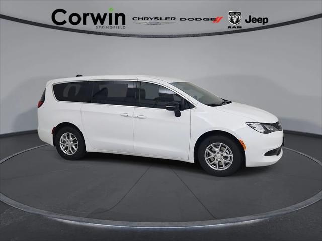 2027 Chrysler Pacifica LX for sale in Springfield, MO