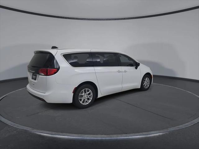 2027 Chrysler Pacifica LX