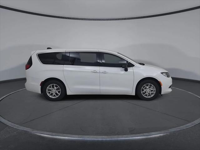 2027 Chrysler Pacifica LX
