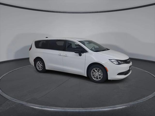 2027 Chrysler Pacifica LX