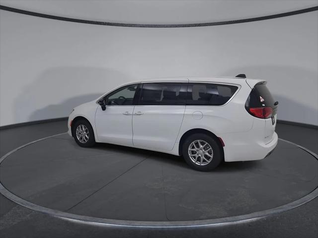 2027 Chrysler Pacifica LX