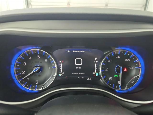 2027 Chrysler Pacifica LX