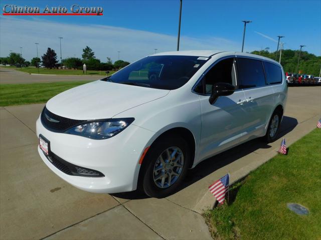 2027 Chrysler Pacifica LX for sale in Clinton, IA