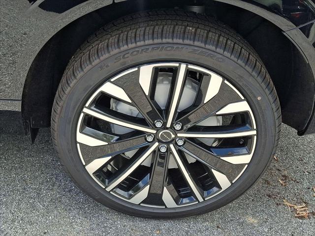 2026 Volvo XC60 Plug-In Hybrid Ultra, T8 AWD Electric/Gasoline, Dark