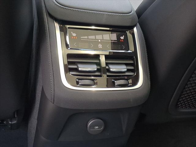 2026 Volvo XC90 Plug-In Hybrid Ultra Dark Theme, T8 AWD, Electric/Gasoline, 6 Seats