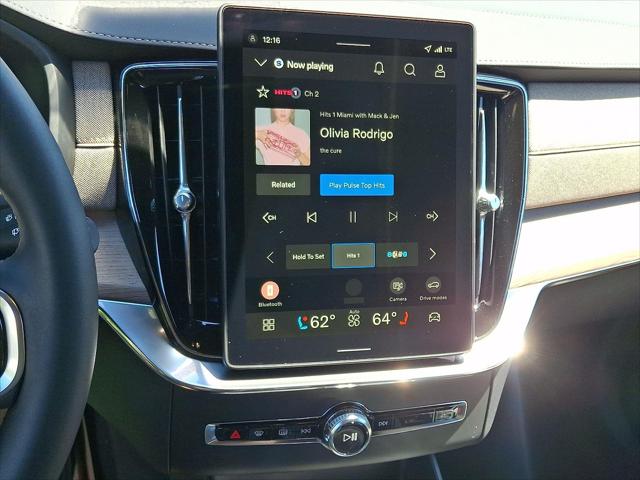 2026 Volvo XC90 Plug-In Hybrid Ultra, T8 AWD, Electric/Gasoline, Bright, 6 Seats