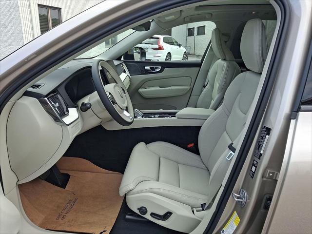 2026 Volvo XC60 Plug-In Hybrid Ultra, T8 AWD Electric/Gasoline, Dark