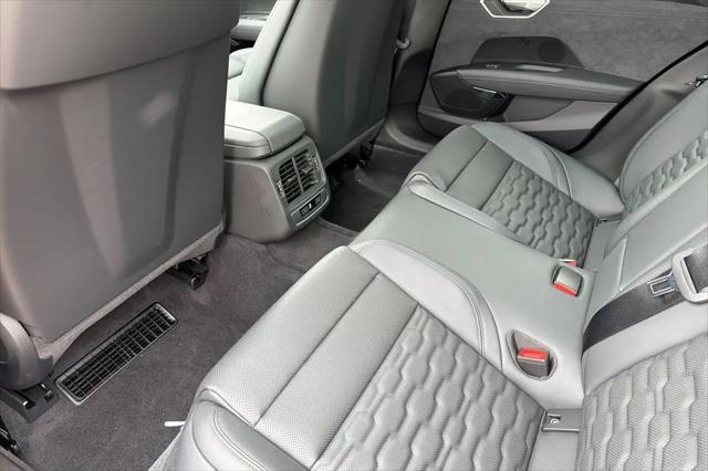 2026 Audi e-tron GT Premium Plus quattro