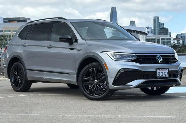 2022 Volkswagen Tiguan 2.0T SE R-Line Black