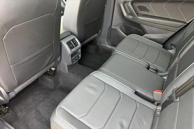 2022 Volkswagen Tiguan 2.0T SEL R-Line