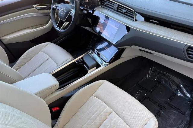 2024 Audi e-tron S line Premium Plus quattro