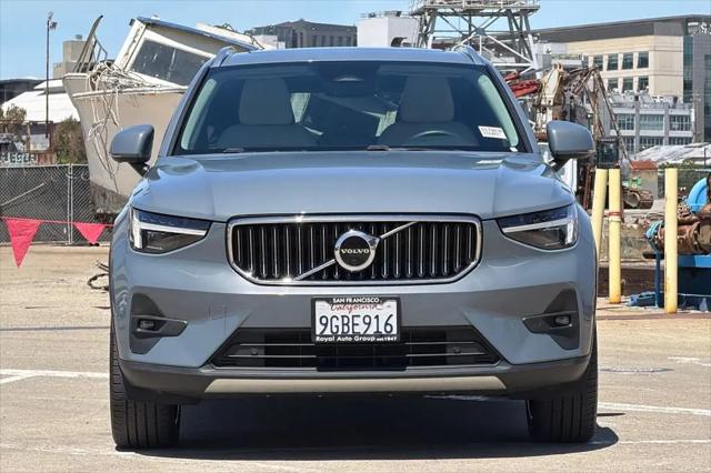 2023 Volvo XC40 B5 Ultimate Bright Theme