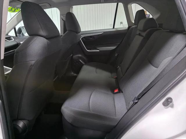 2022 Toyota RAV4 Hybrid LE