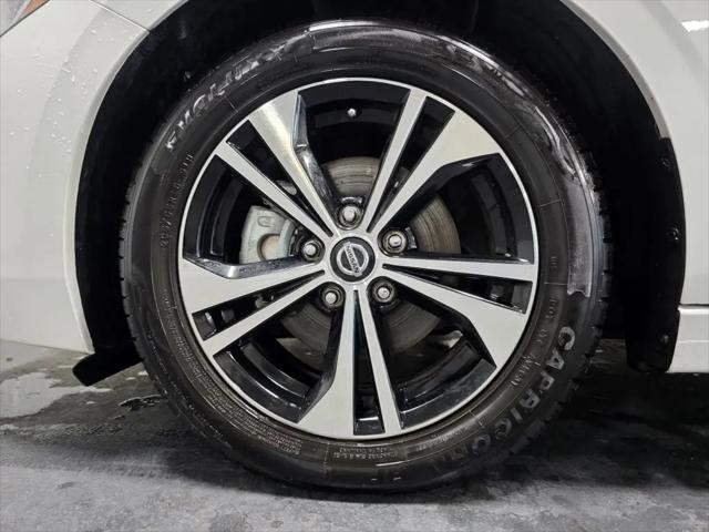 2022 Nissan Sentra SV Xtronic CVT