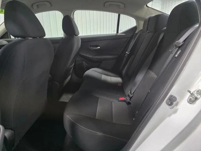 2022 Nissan Sentra SV Xtronic CVT